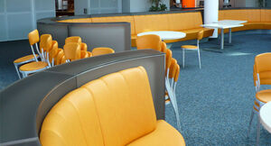 Искусственная кожа из skai® желтого и оранжевого цвета для мягкой мебели