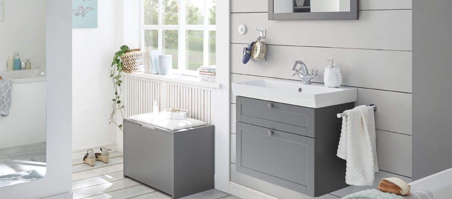 Furniture foil in gray & silver for bathroom furniture