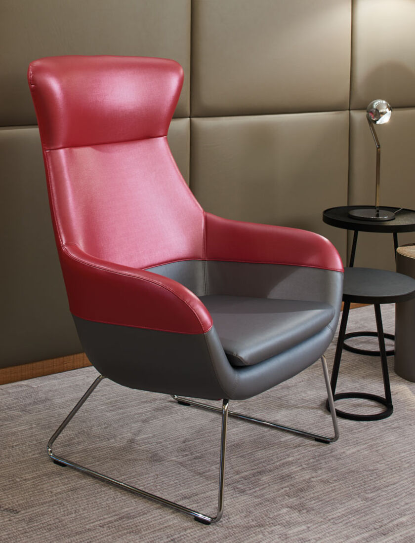 Sitzen mit Stil: skai® Kunstleder für den Bezug von Stühlen 
