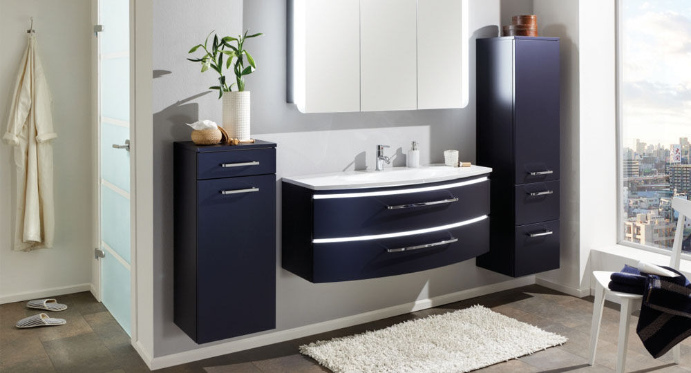 Мебель для ванной комнаты в пленке для мебели голубого и бирюзового цветов